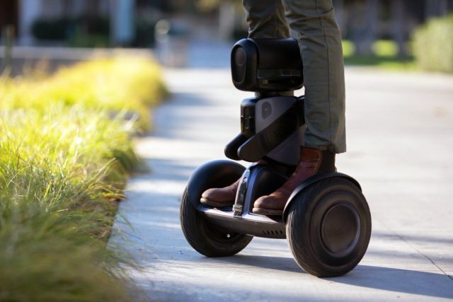 lumo hoverboard robot